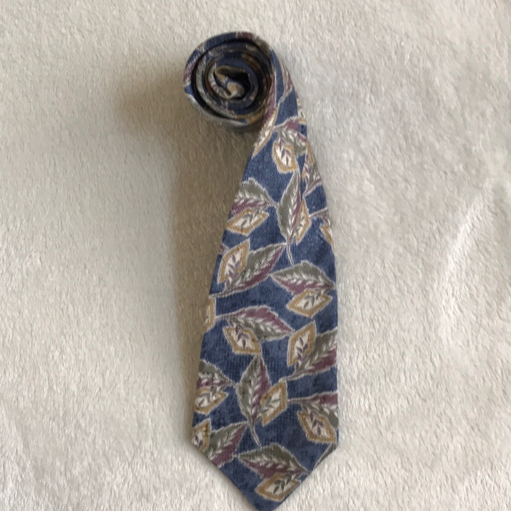 Claiborne Leaf Necktie